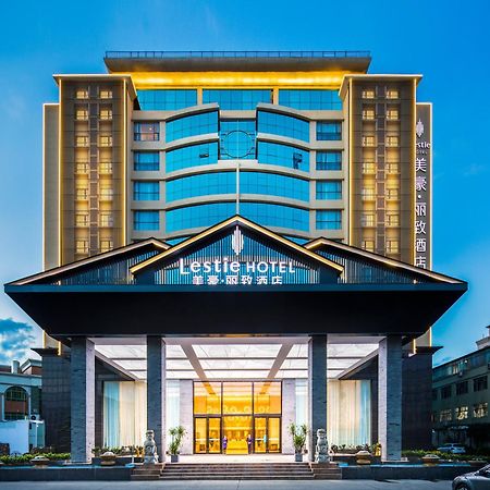 Mehood Lestie International Hotel Nancun Wanbo Metro Station Branch - Free Shuttle Bus To Canton Fair Complex During Canton Fair Period & Free Breakfast & Free Afternoon Tea & Free Midnight Snack & Free Vpn Internet Access Exteriér fotografie