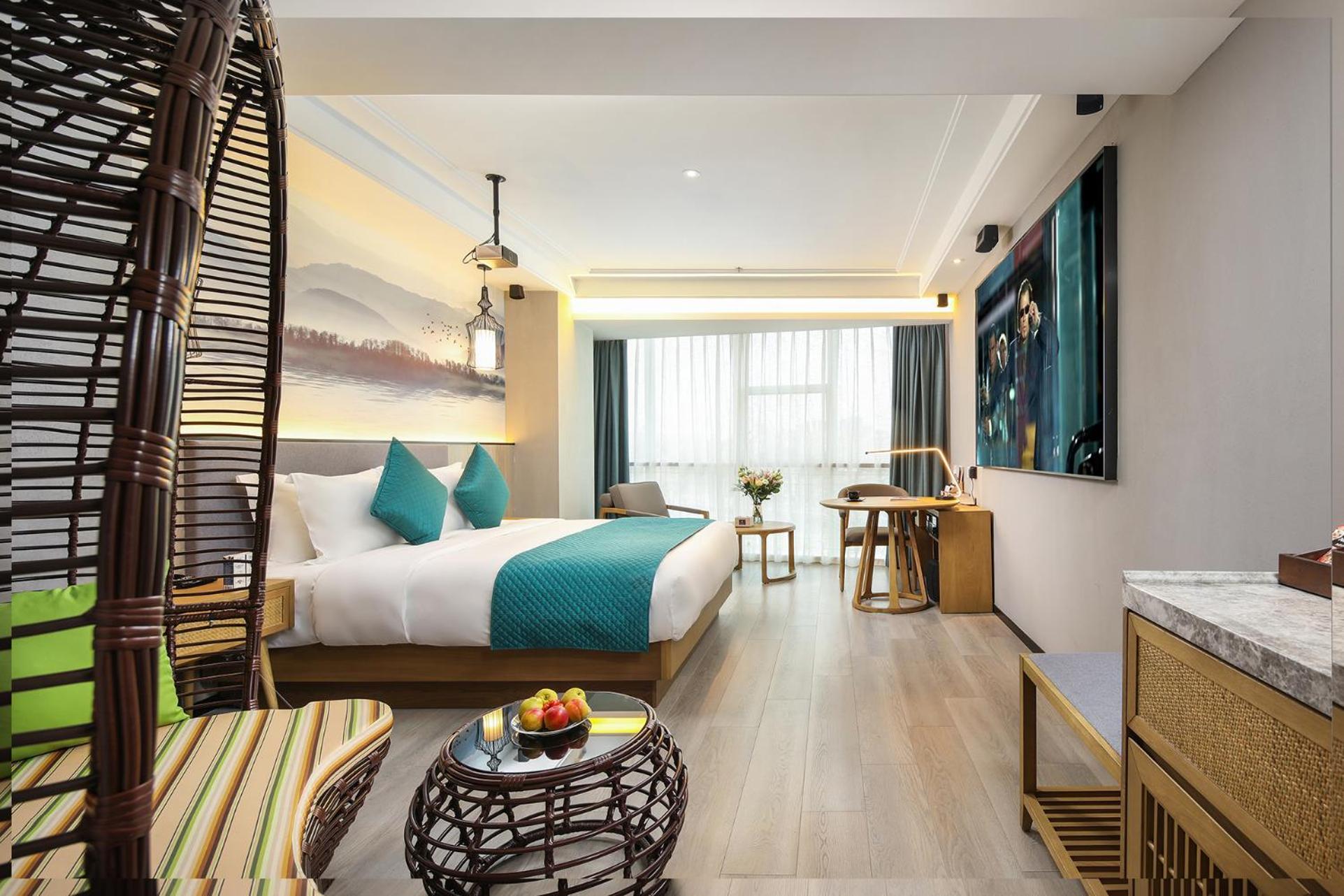 Mehood Lestie International Hotel Nancun Wanbo Metro Station Branch - Free Shuttle Bus To Canton Fair Complex During Canton Fair Period & Free Breakfast & Free Afternoon Tea & Free Midnight Snack & Free Vpn Internet Access Exteriér fotografie