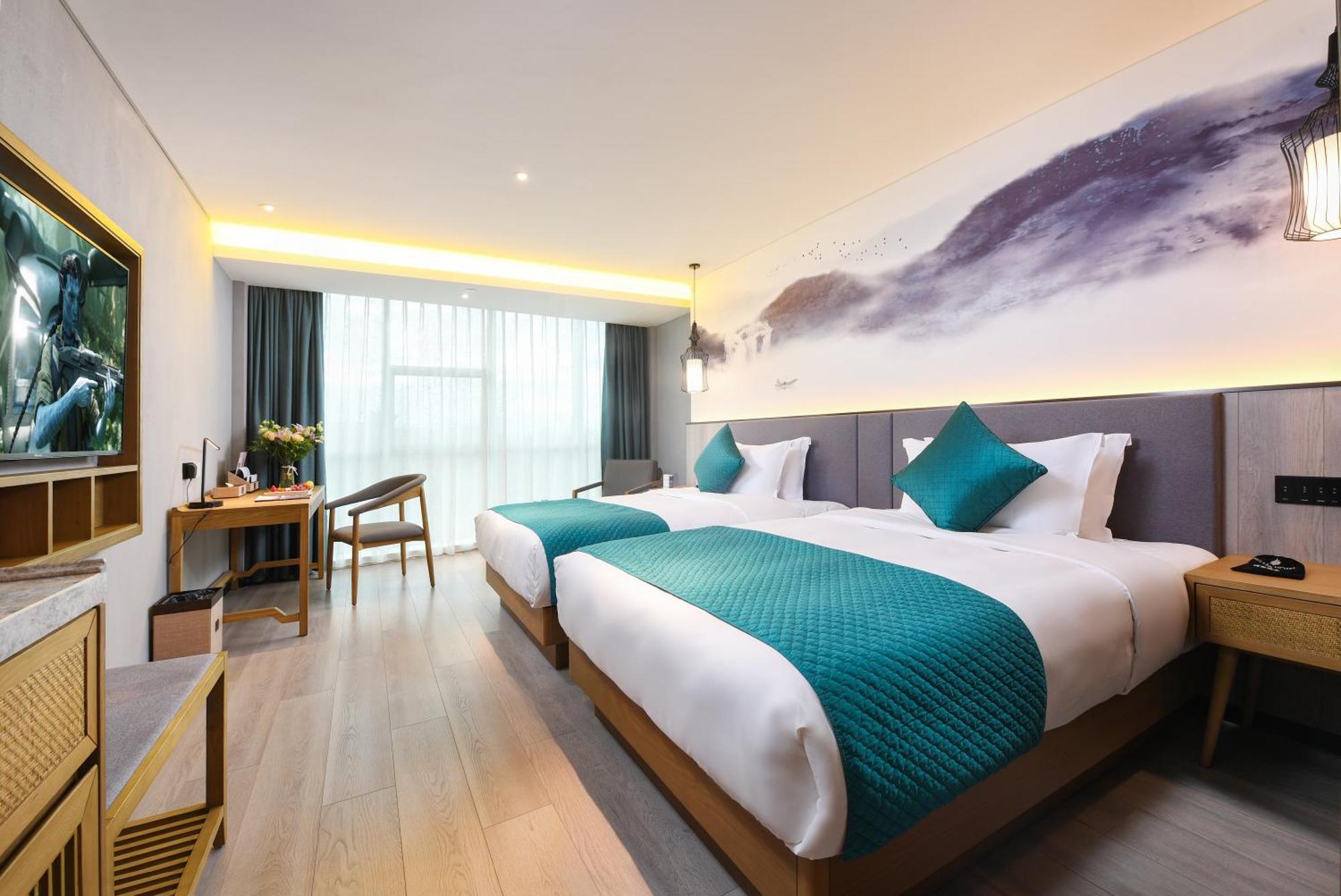 Mehood Lestie International Hotel Nancun Wanbo Metro Station Branch - Free Shuttle Bus To Canton Fair Complex During Canton Fair Period & Free Breakfast & Free Afternoon Tea & Free Midnight Snack & Free Vpn Internet Access Exteriér fotografie