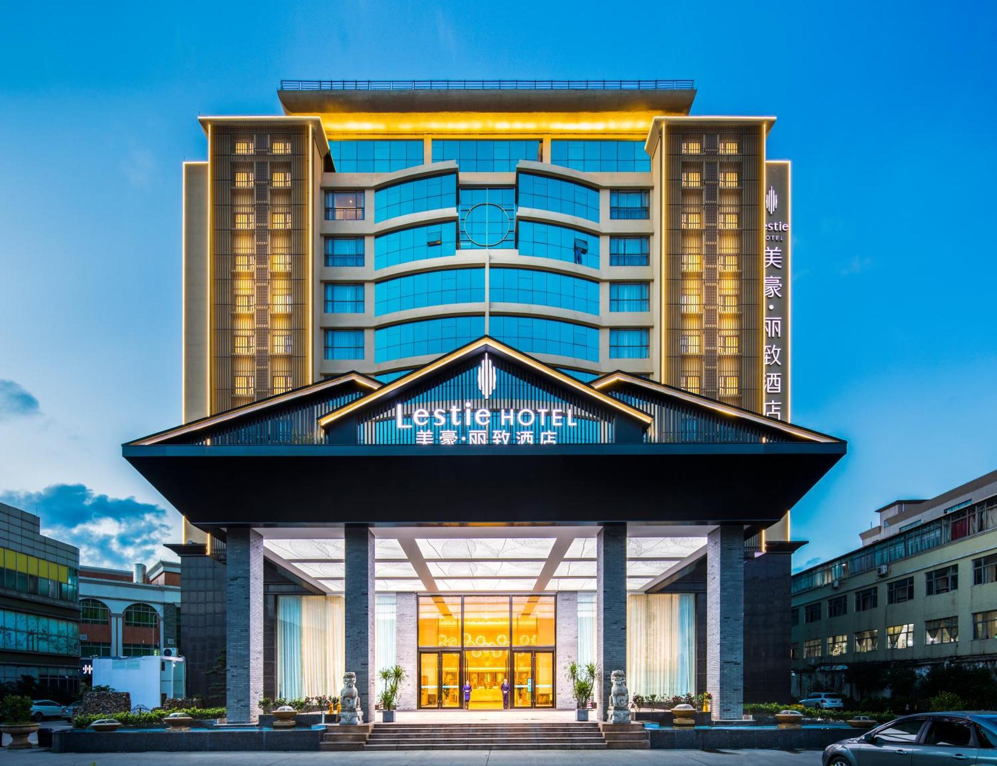 Mehood Lestie International Hotel Nancun Wanbo Metro Station Branch - Free Shuttle Bus To Canton Fair Complex During Canton Fair Period & Free Breakfast & Free Afternoon Tea & Free Midnight Snack & Free Vpn Internet Access Exteriér fotografie